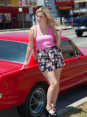Chelsea Waltzer Big Girl Skinny Girl